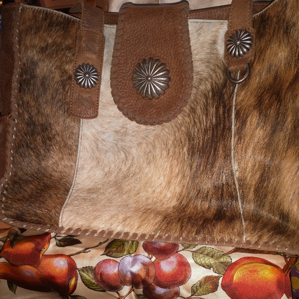 DELILA LEATHER AND COWHIDE PURSE